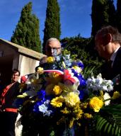 Gerbe de fleurs aux couleurs de la médaille